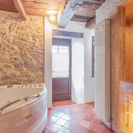Two-bedroom In Montepetriolo -pg-
